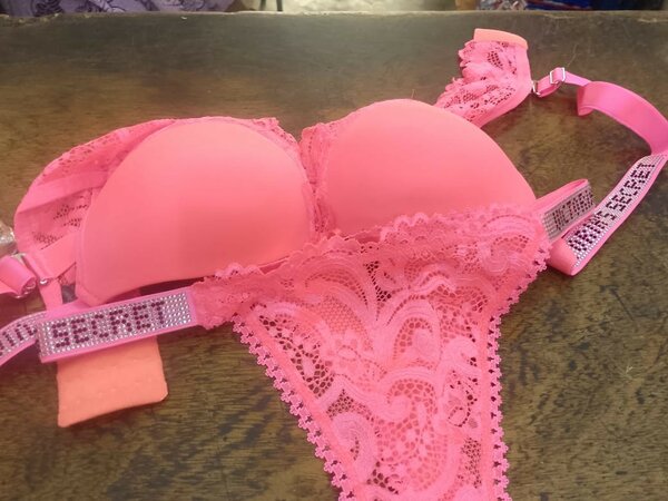 Victoria secret panty and bra set