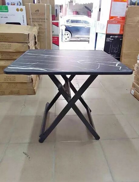 Table pliante design moderne