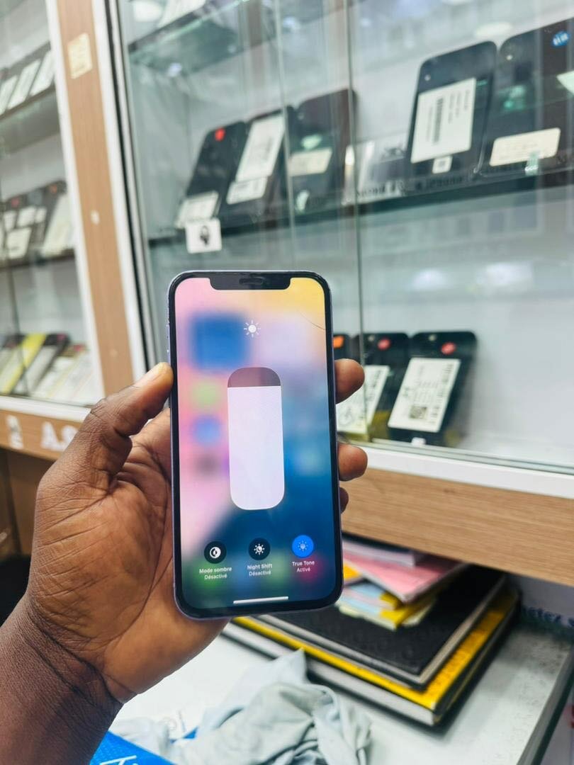 12 simple 64gb juste petite fi