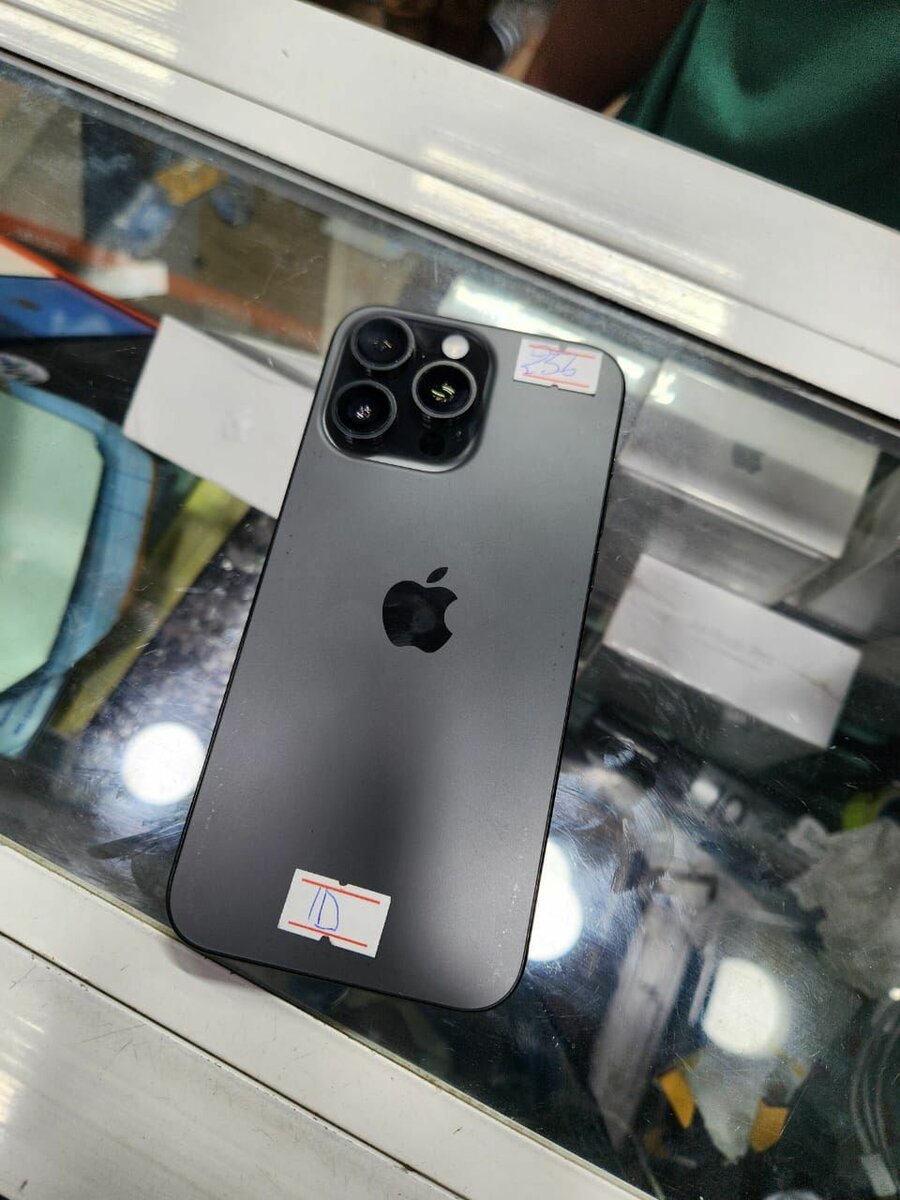 15 pro max 256giga sans id