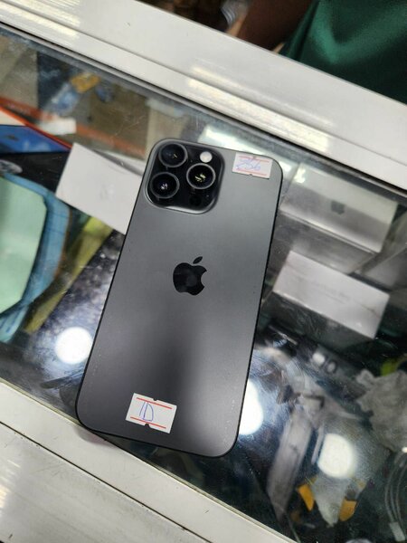 15 pro max 256giga sans id