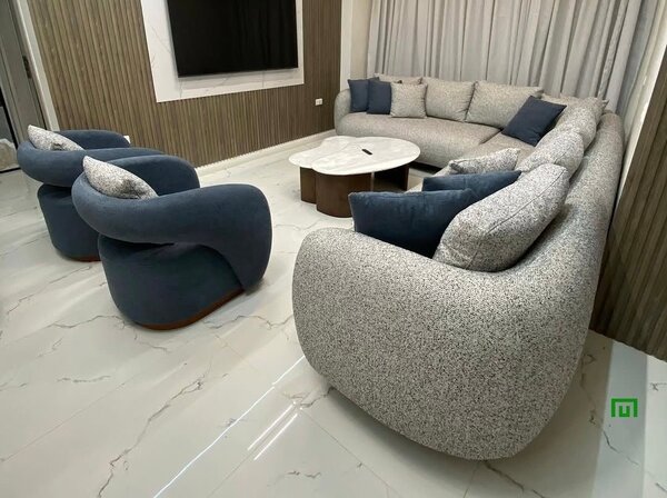 Fauteuil de salon plus table