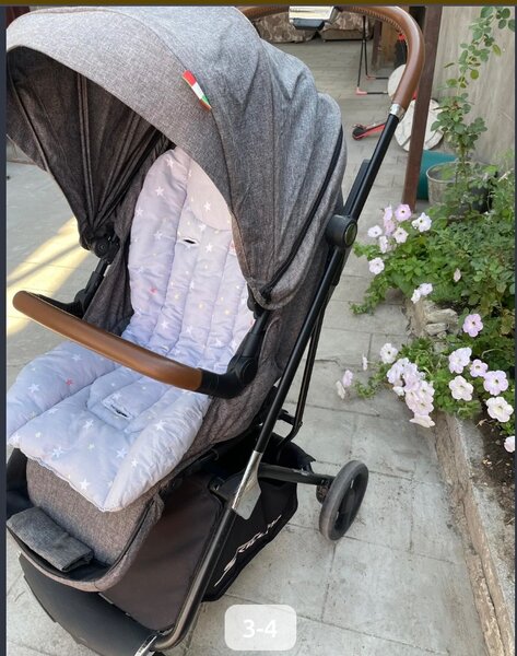 Продаю коляску люлька в новом состоянии коляска Б/У