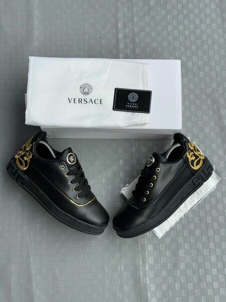 Sneakers en cuir Versace