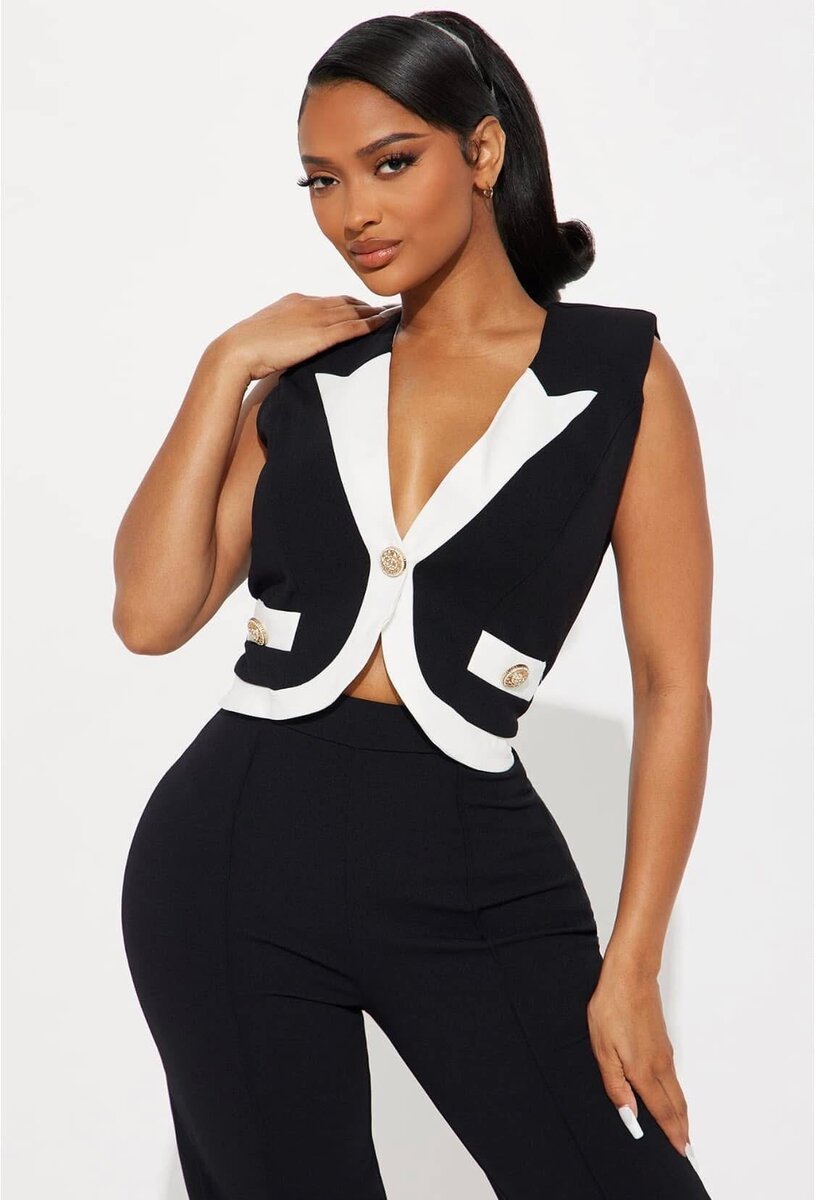 Combinaison sans manches élégante