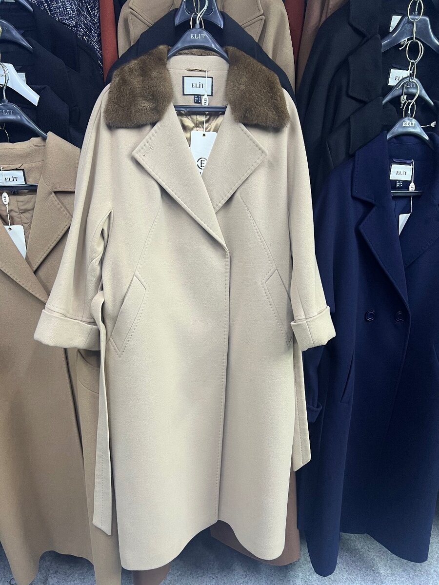 Пальто кашемировый с норкой