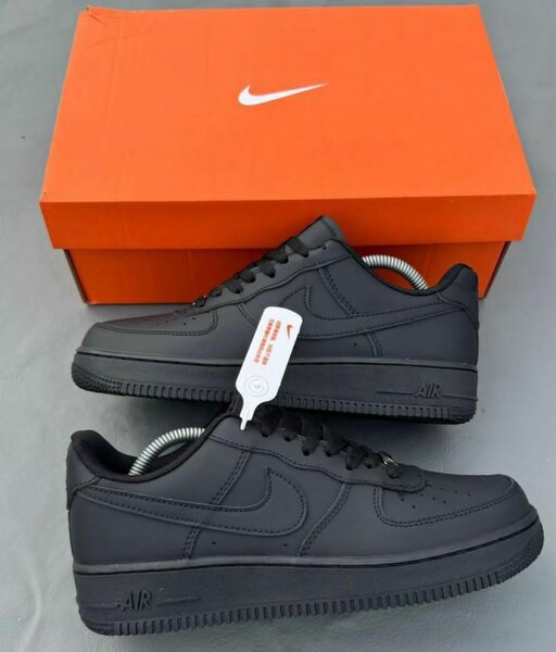 Baskets basses noires Air Force