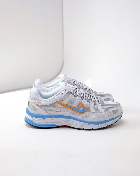 Chaussures de sport tendance