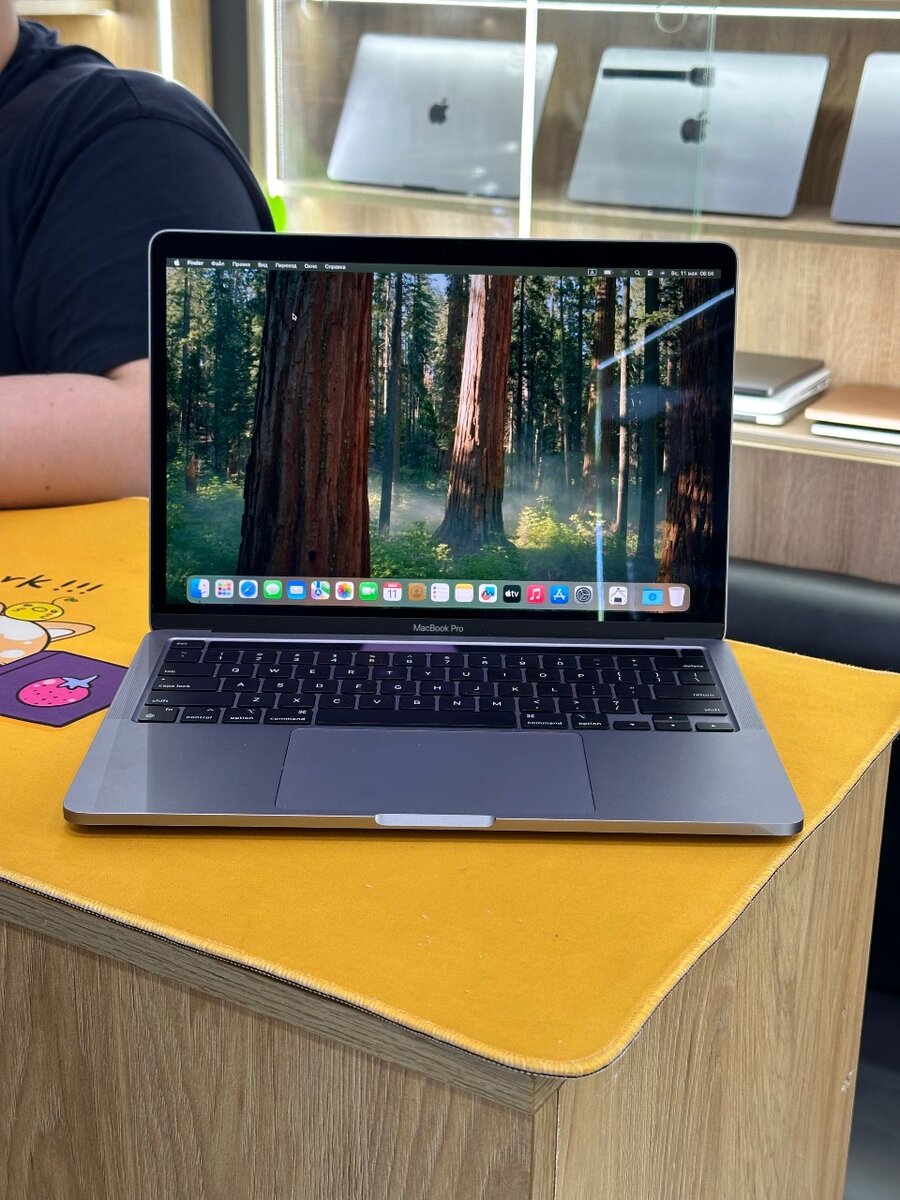 MacBook Pro 13 2020 m1/8/256