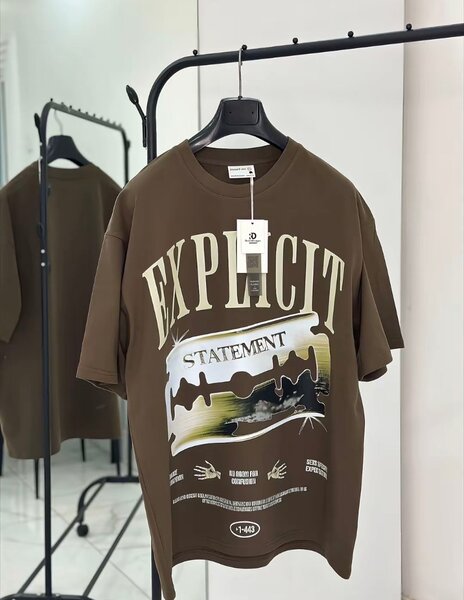 T-shirt imprimé tendance