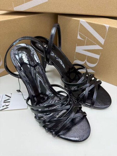 Sandales à talons élégantes