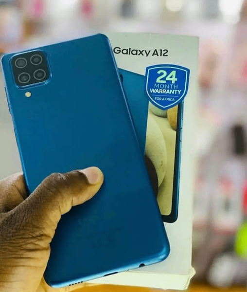 Samsung Galaxy A12 Bleu