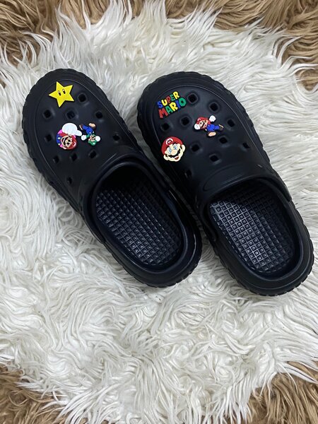 Sabots Super Mario Noir