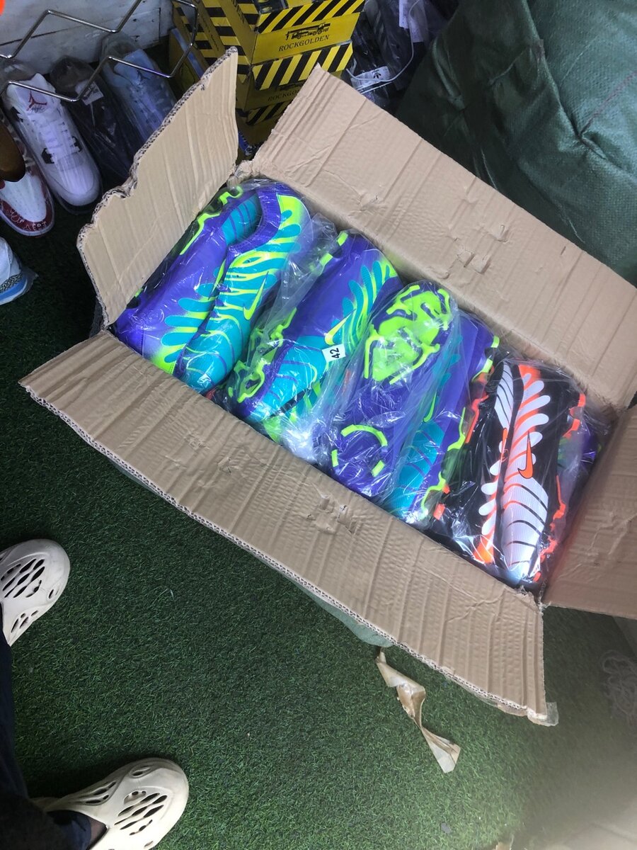 Soccer boots on order /box price