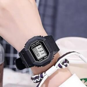 Watch Montre Numérique Étanche Lumineux LED Affichage