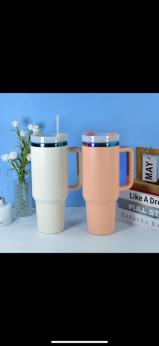 Vacuum Tumbler with straw