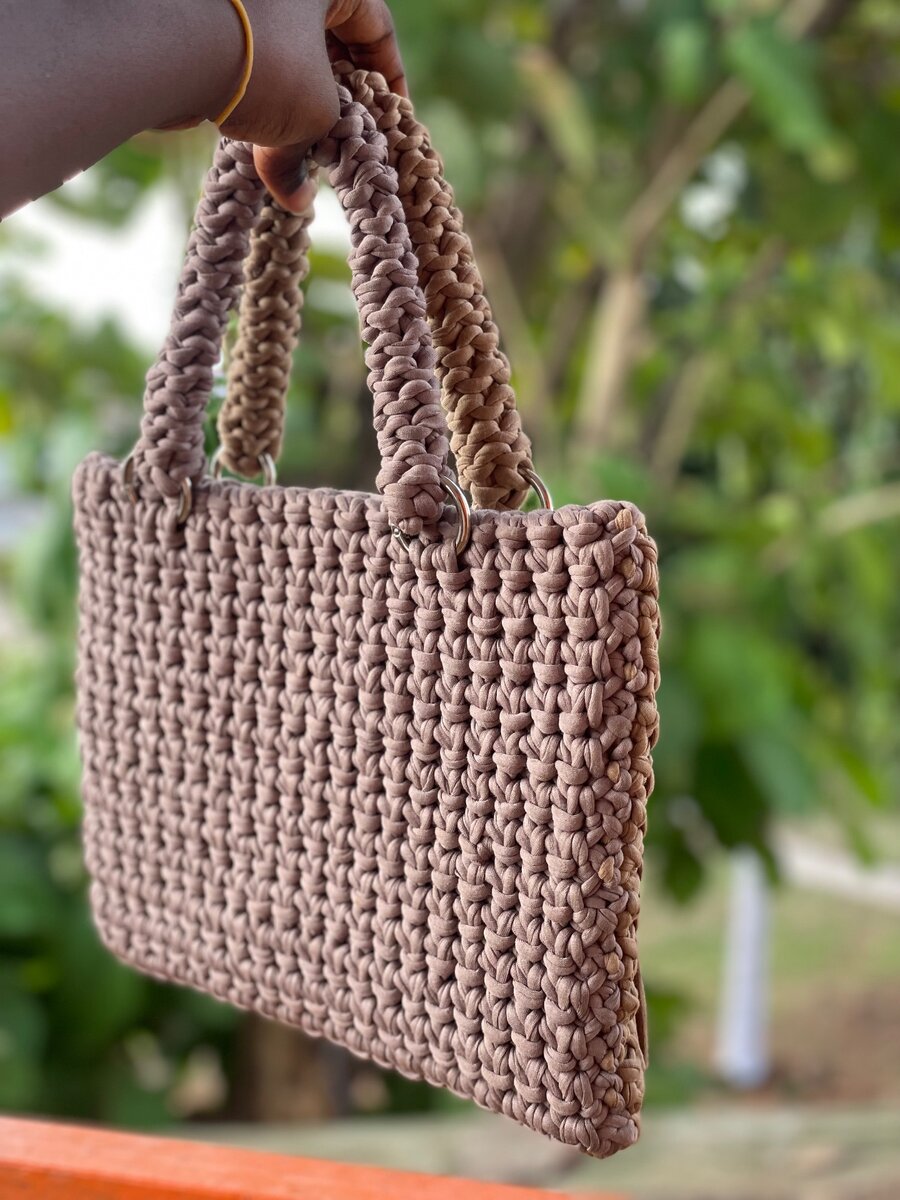 CROCHET LAPTOP/TAB BAG
