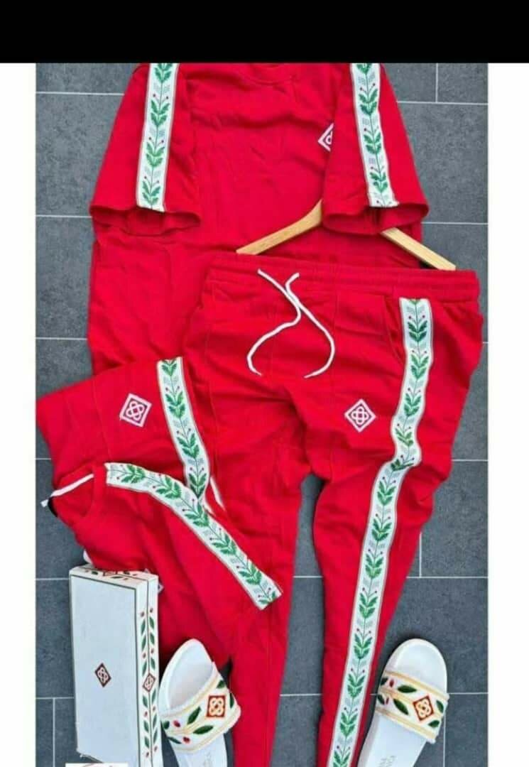 Ensemble de survêtement stylé