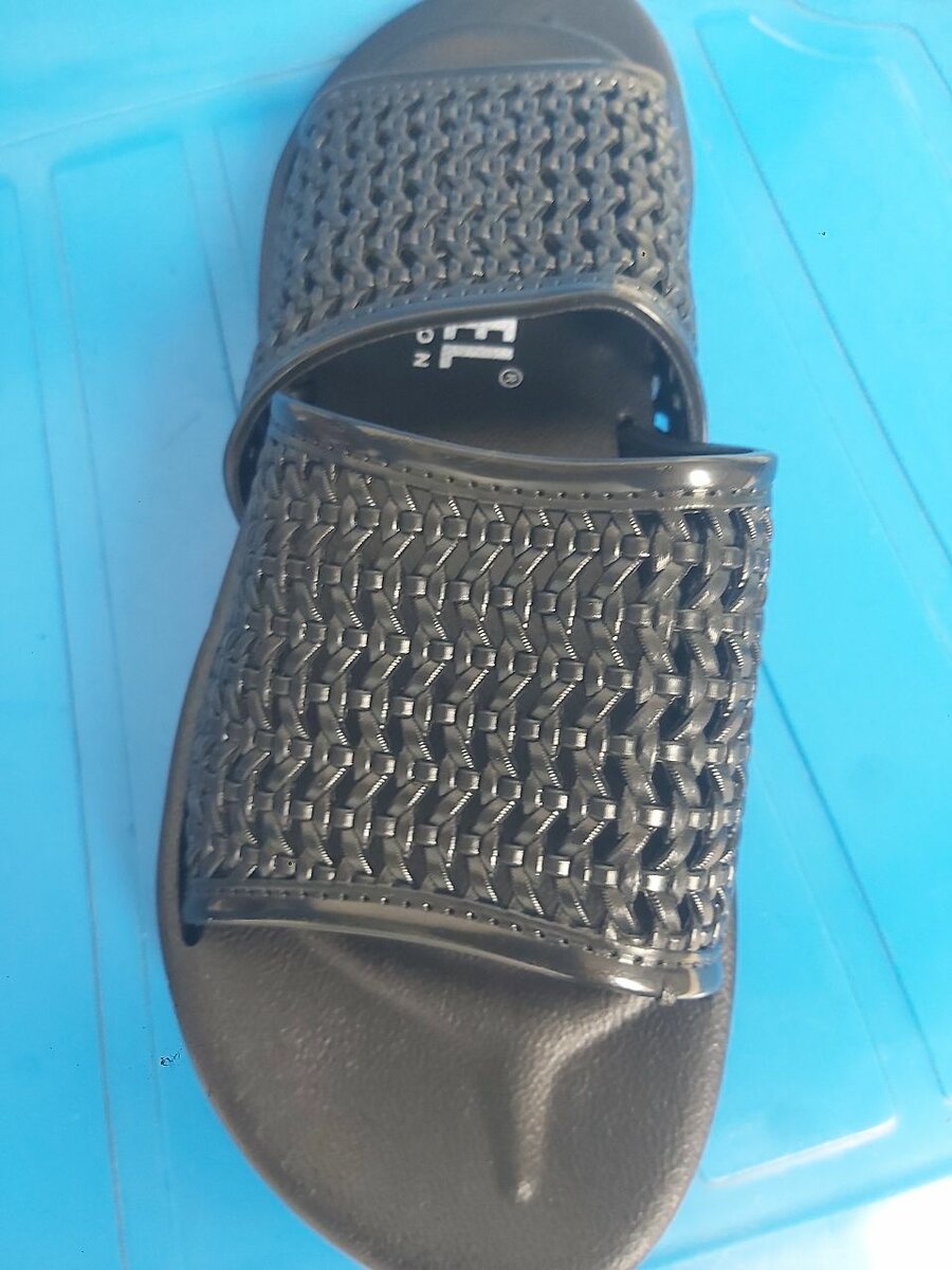 Sandales pour les hommes responsables