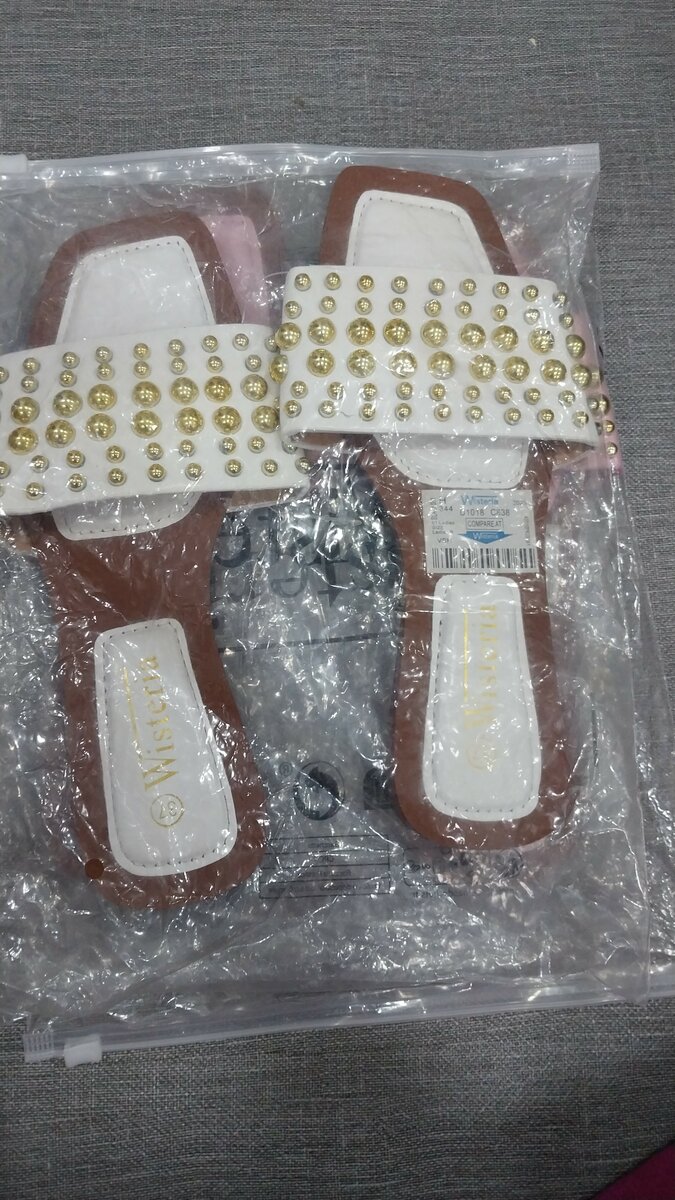 Sandales à Clous Élégantes