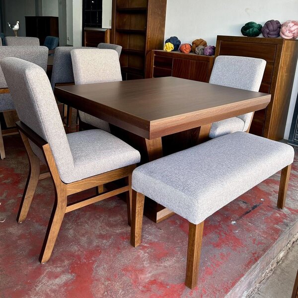 Ensemble table et chaises bois