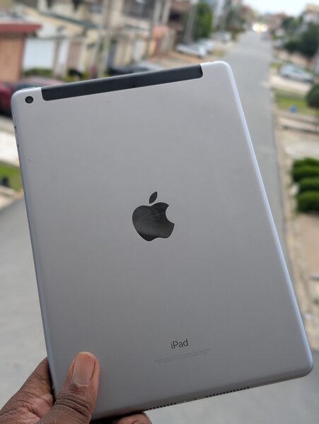 iPad Air 2 avec 64giga quasi N