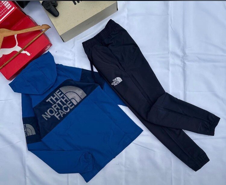 Ensemble de survêtement moderne