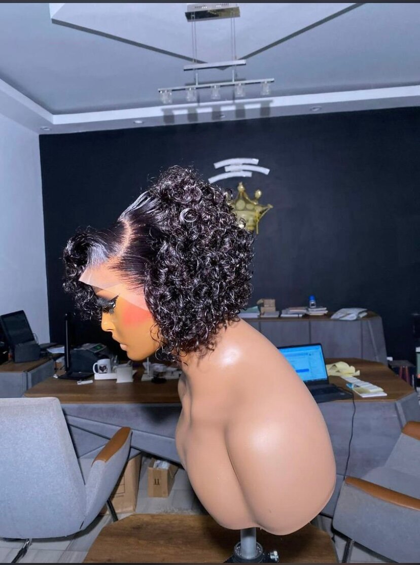 Perruque lace front bouclée