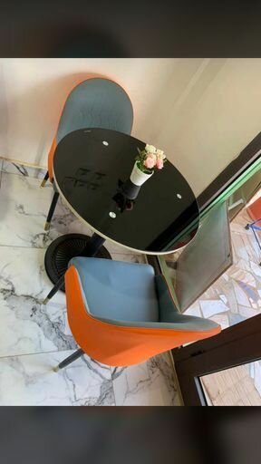 Dinning Table with 2 Chairs