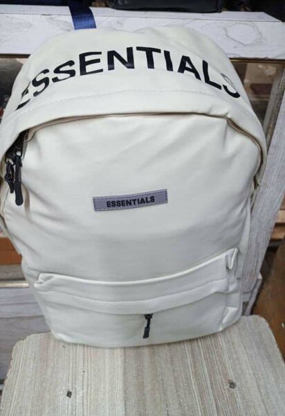 Sac à dos Essentials moderne