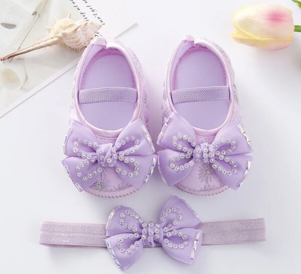 Chaussons + serre tête bébé