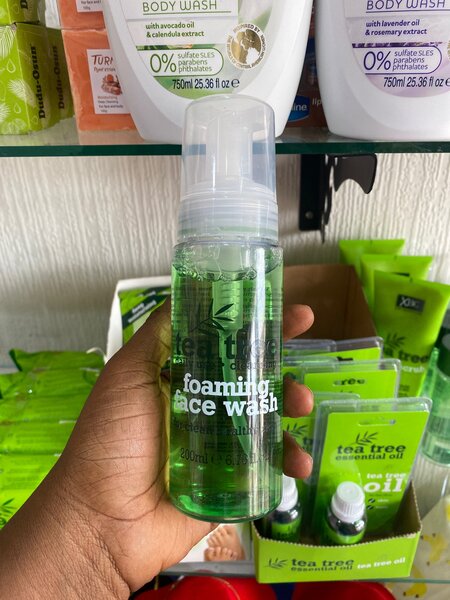Teatree facial wash