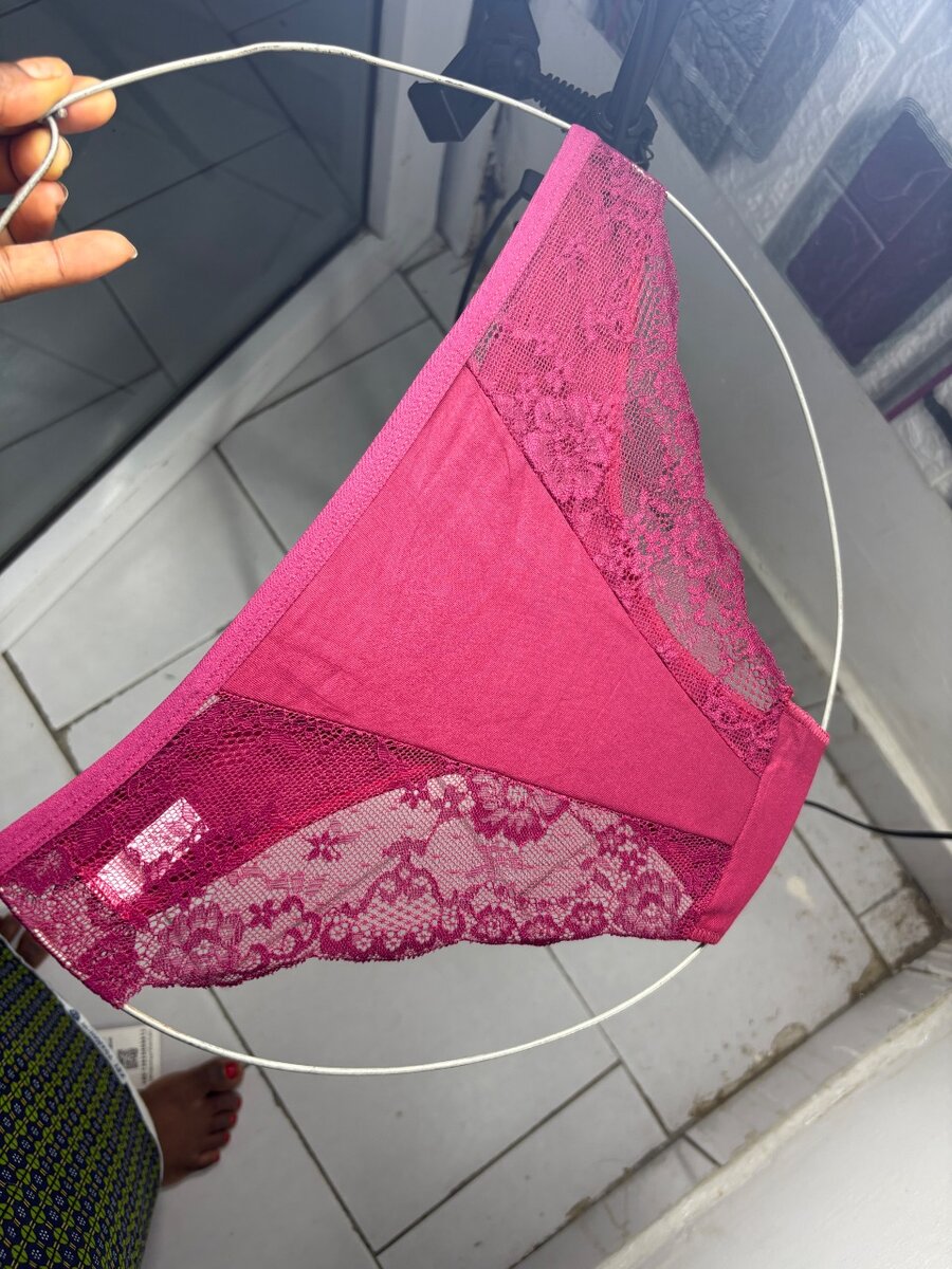 Culotte en dentelle pour femmes