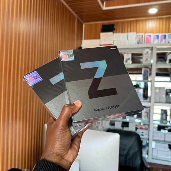 Samsung Galaxy Z Fold3 5G