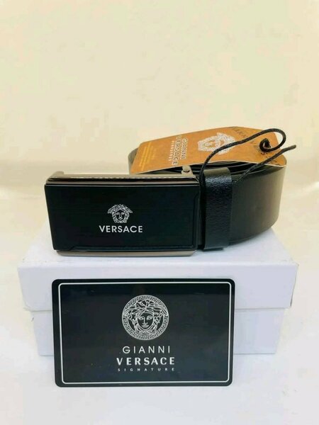 Ceinture en cuir Versace élégante