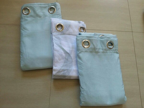 2 drops of curtains green-bluish and light rose