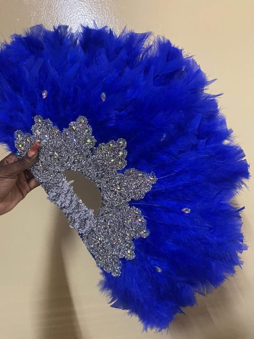 Éventails décoratifs artisanaux