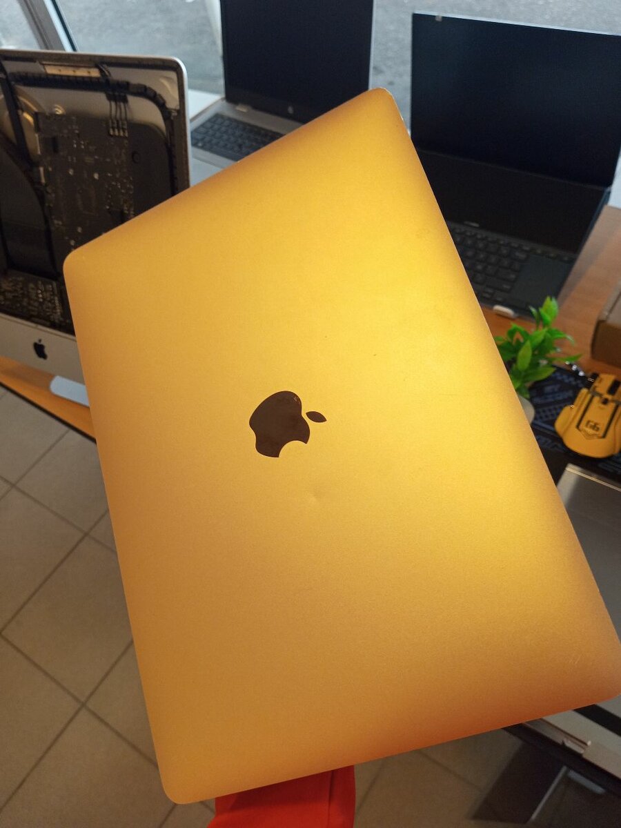 MacBook Air Retina