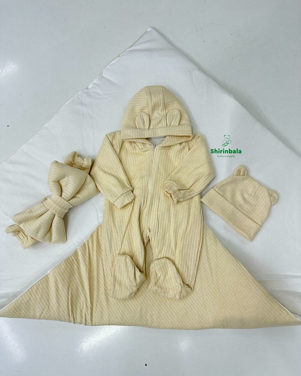 Конверт Комбенизон и шапочка