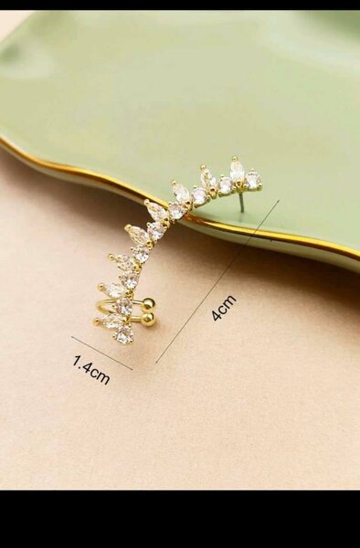 Elegant Crystal Ear Cuff