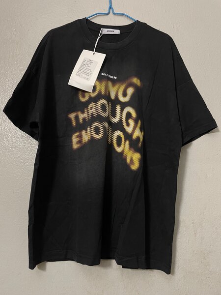 T-shirt noir graphique