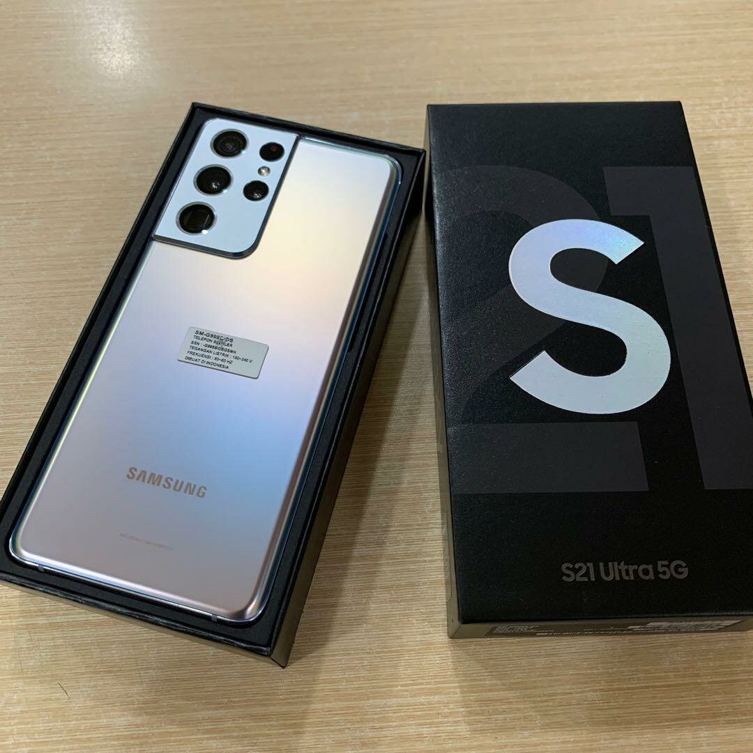 Galaxy S21 Ultra 5G 256gb/12gb ram fresh in box  1yr warra