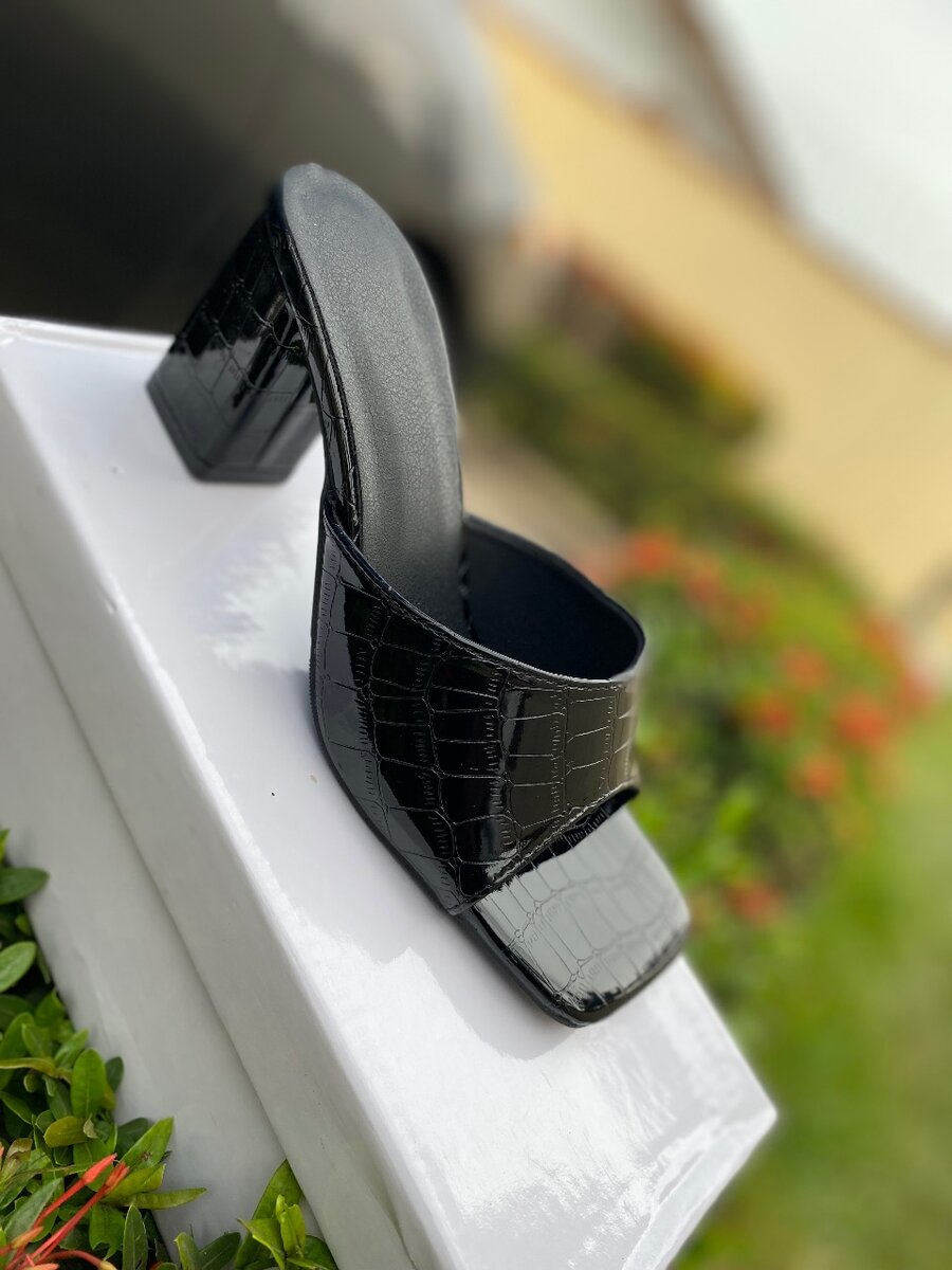 Sleek  ladies heels easy wear