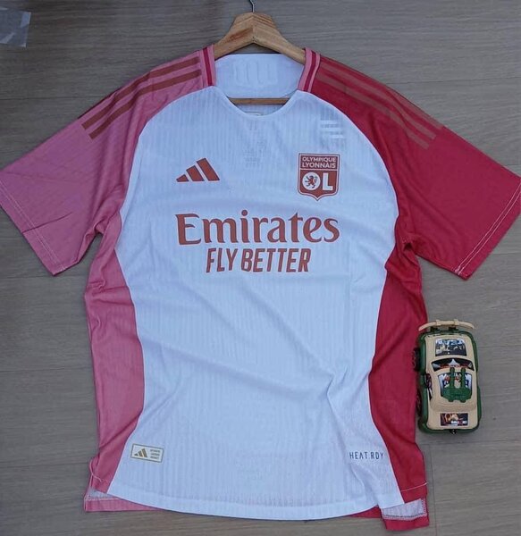 Maillot de football authentique