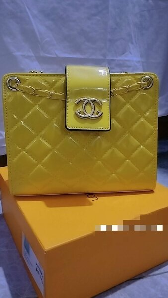 Sac à main en cuir matelassé