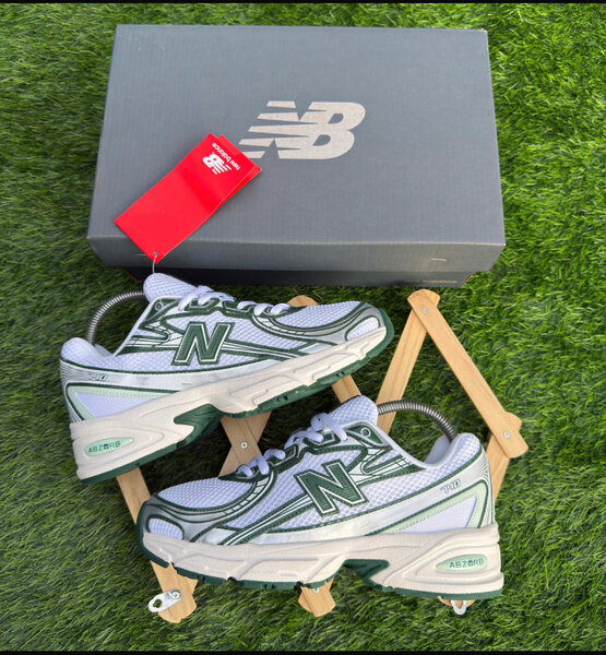 Chaussures de course NB classiques