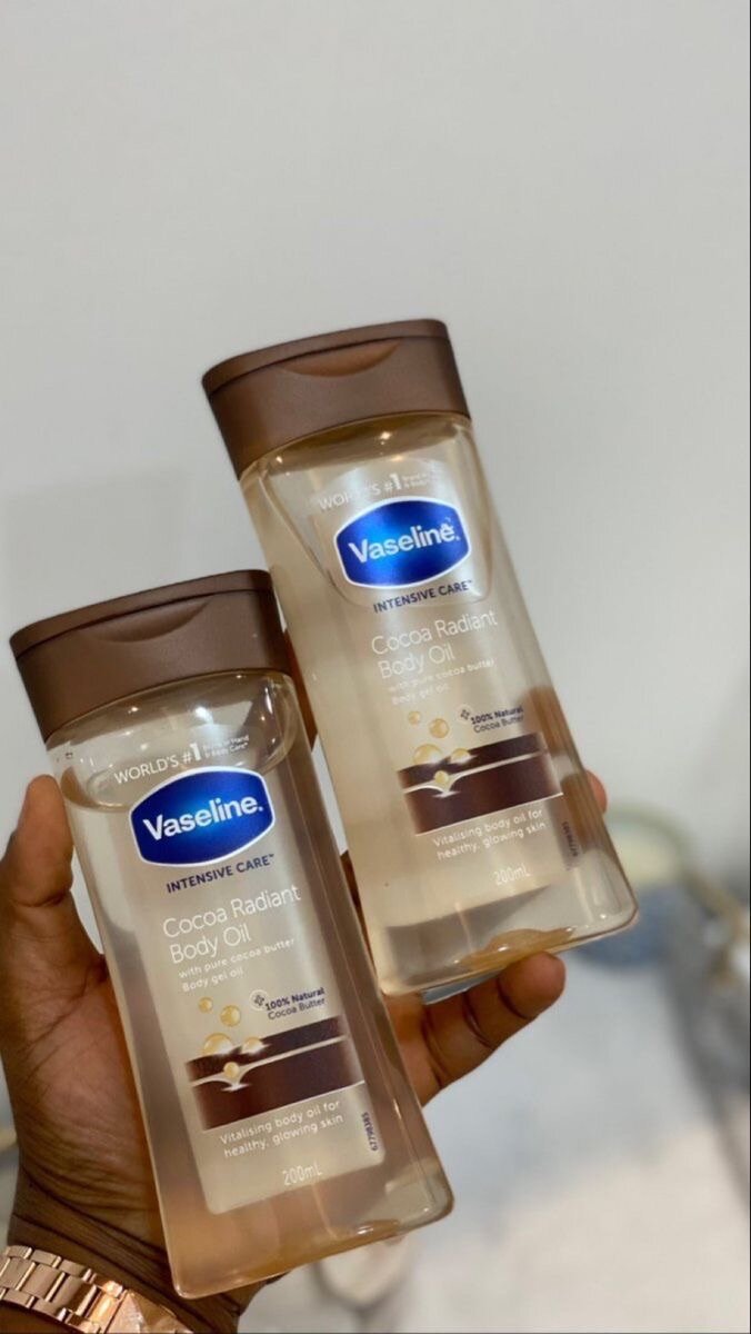 Vaseline cocoa and vitamin B3 body oil