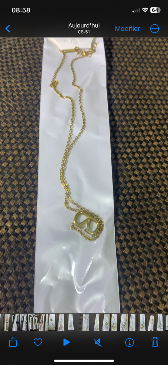 Collier pendentif initiale chic