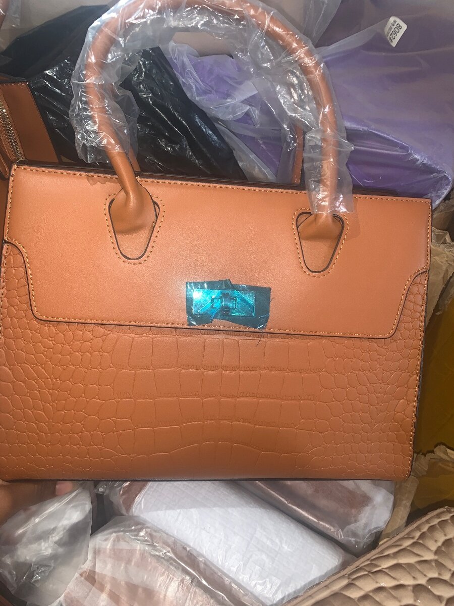 Sac élégant en cuir texturé