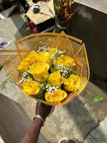 Bouquet de Roses Jaunes Éclatantes
